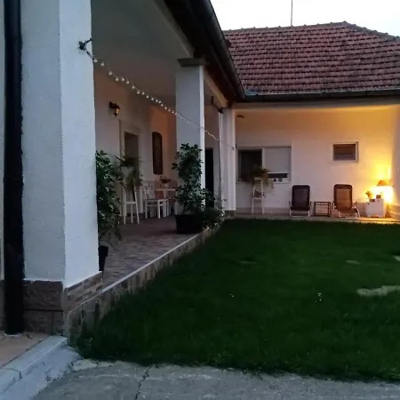 Katarina Апартаменты Backi Monostor