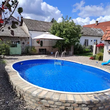 Katarina Backi Monostor