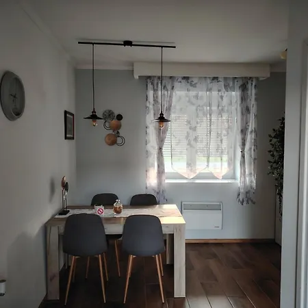 Katarina Апартаменты Backi Monostor