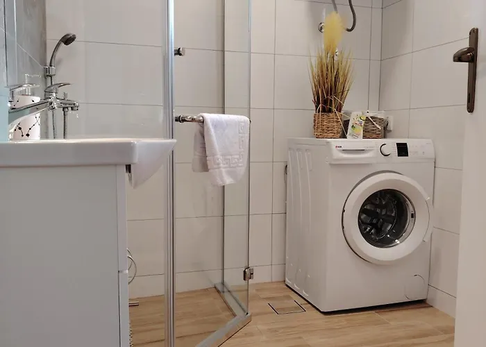 Katarina Lägenhet Backi Monostor